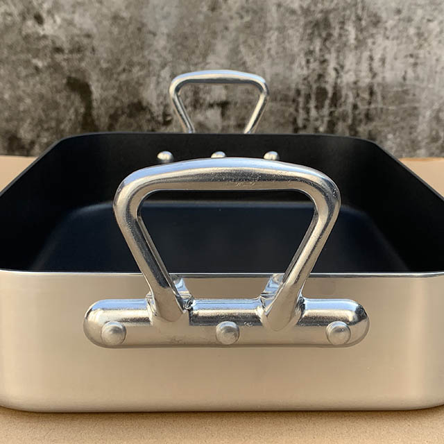 < NEW ITEM > NON-STICK ROASTER < NEW ITEM > NON-STICK ROASTER